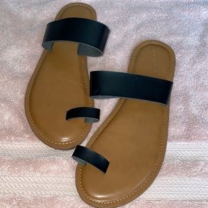 Cute toe sandals 💜